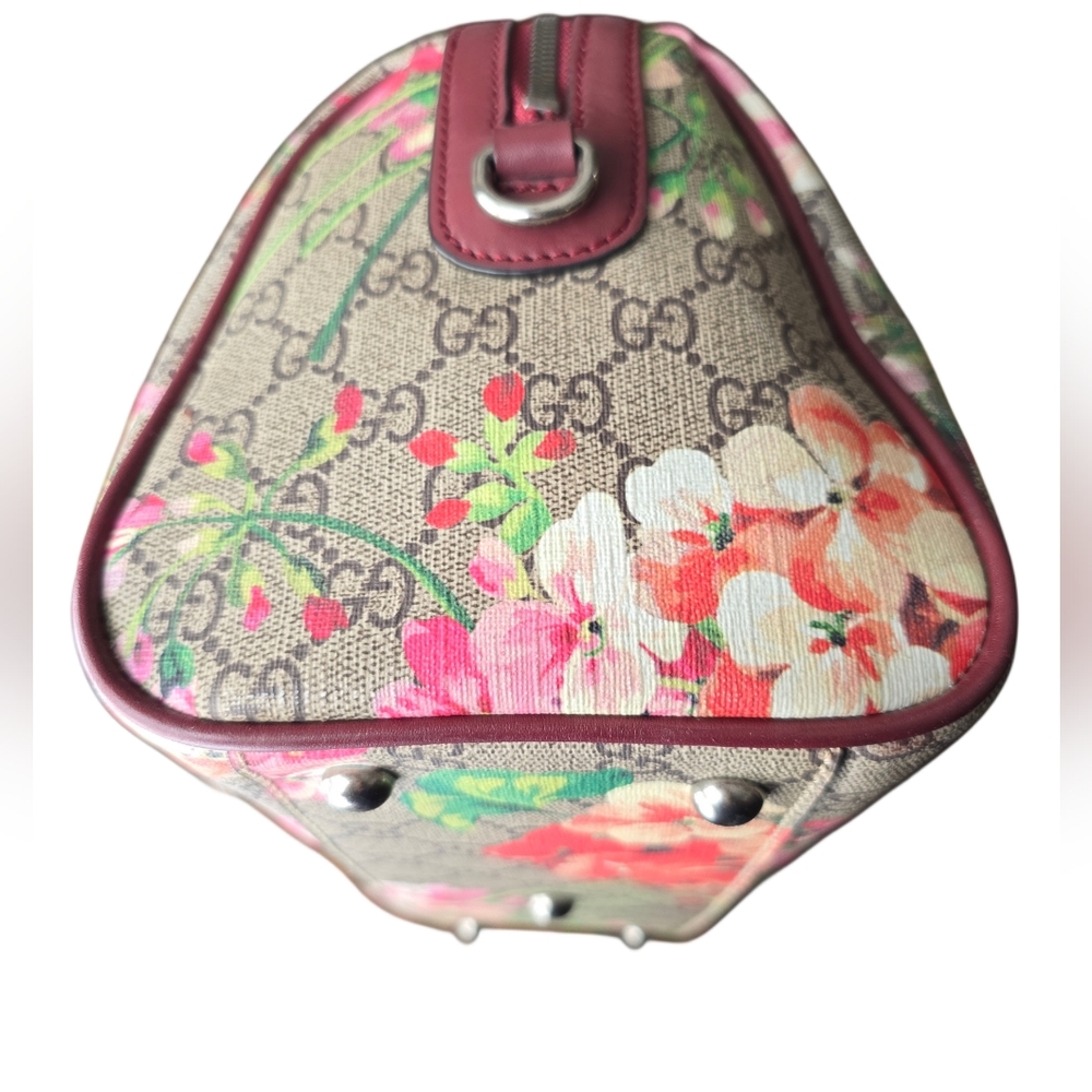 🚫SOLD‼️GUCCI🚫 GG Supreme Monogram Blooms Small Top Handle Bag in Antique Rose - Picture 4 of 13